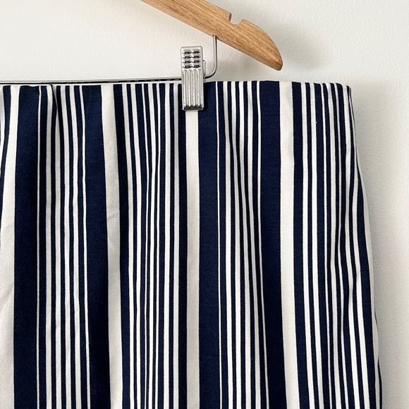 Sejour Navy & White Striped Pencil Skirt Size 3X - Picture 2 of 7